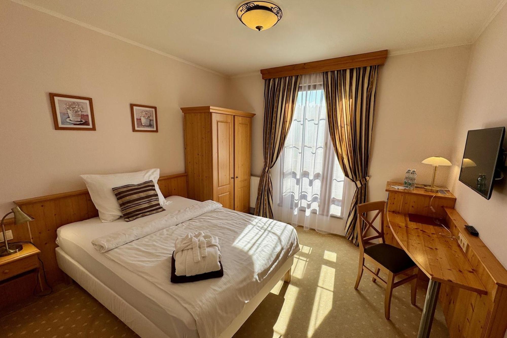 Wellness Hotel Zlatá Lípa Decin Habitación foto